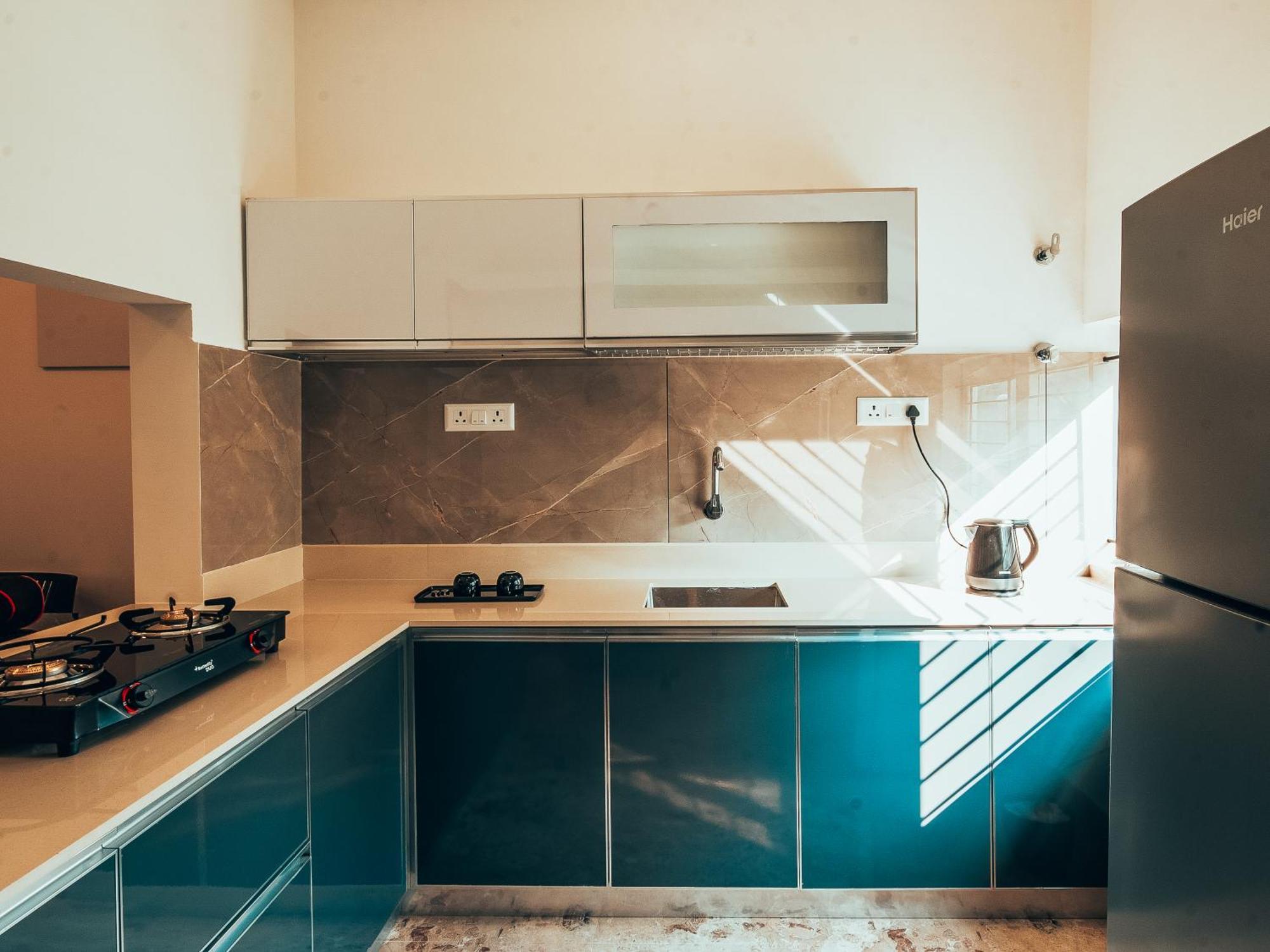 Avalon Homes Perintalmanna Exteriér fotografie
